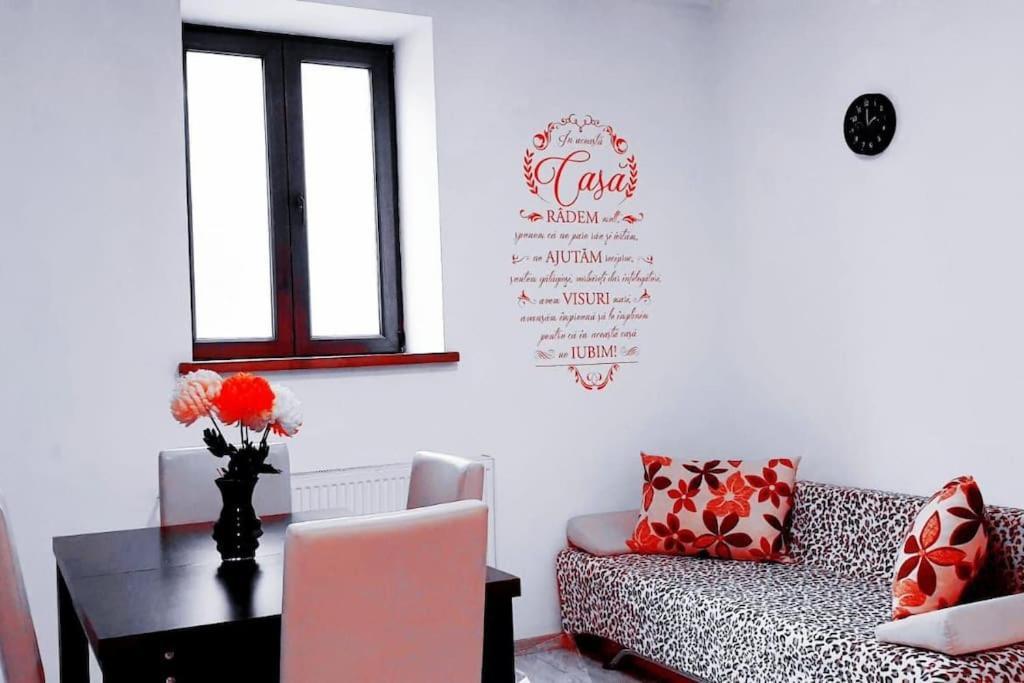 Holiday Cazare Braşov Exterior foto